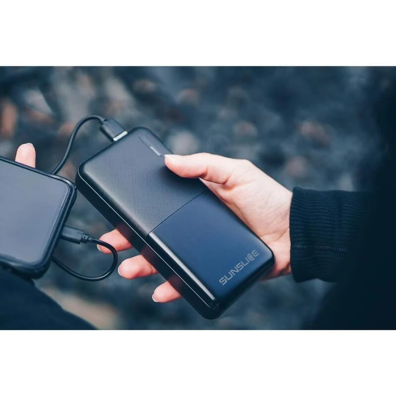 Pack Energie Nomade | Panneau Solaire 24W Avec Batterie 74Wh 2 Pack Energie Nomade | Panneau Solaire 24W Avec Batterie 74Wh – Image 2